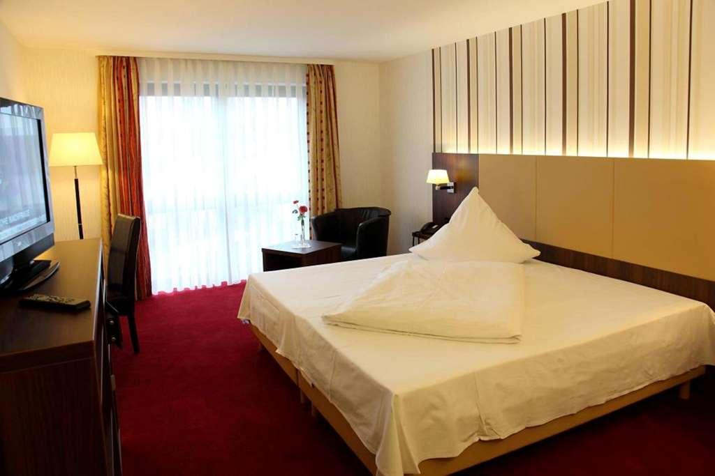 Lobinger-Parkhotel Giengen an der Brenz Quarto foto